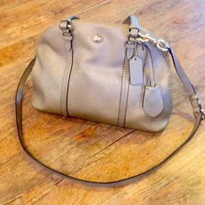 Coach purse. Used condition. Smoke free home.